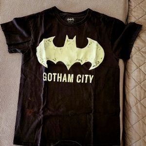Batman >Small> Black T-Shirt